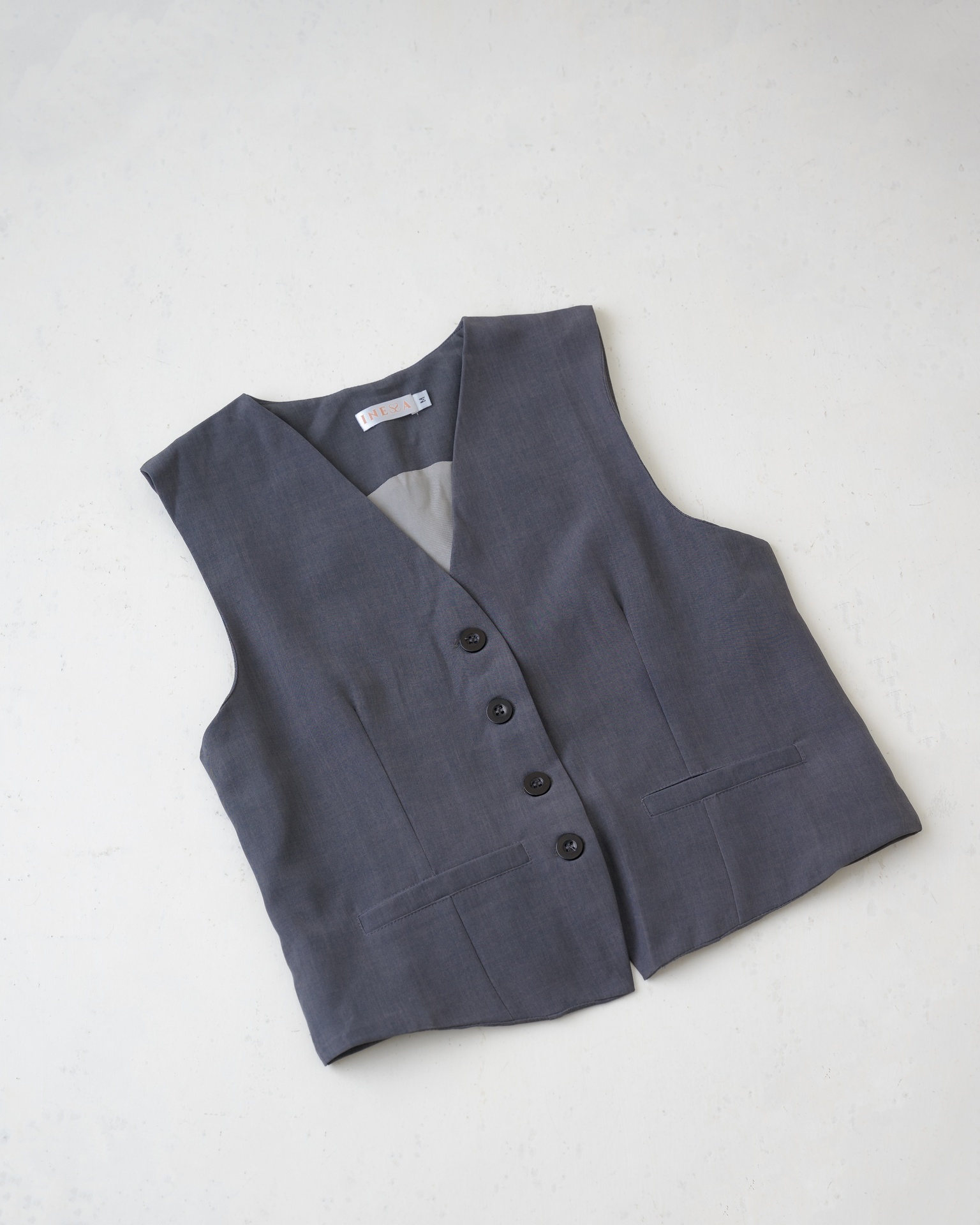 Lisa Vest