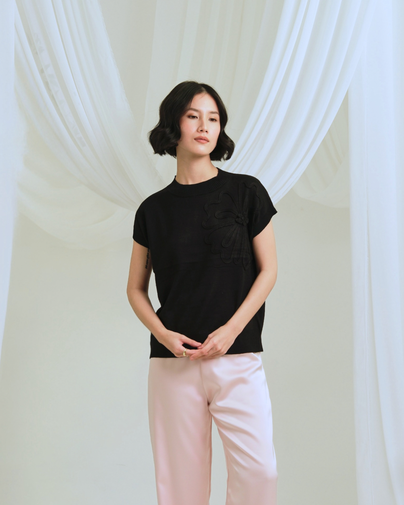 [INS03-0013-BLACK/ALL] Paula Knit Top (BLACK)