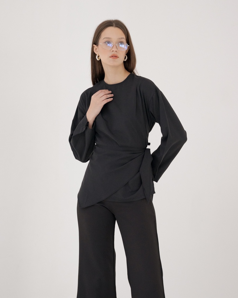 [INS98-0003-BLACK/ALL] Shelle Oversized Top (BLACK)