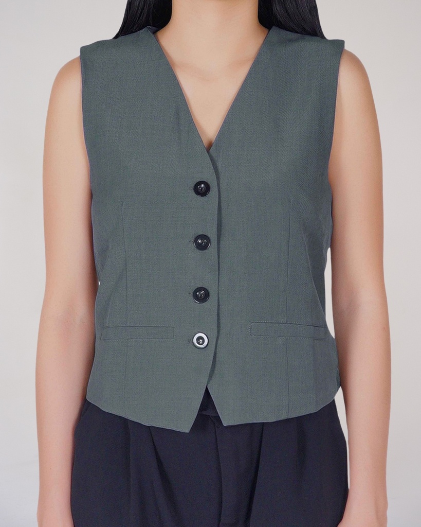 Lisa Vest
