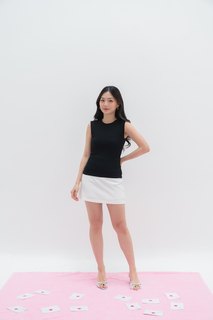 [INS04-0001-BLACK/S] Hazel Top (BLACK, S)