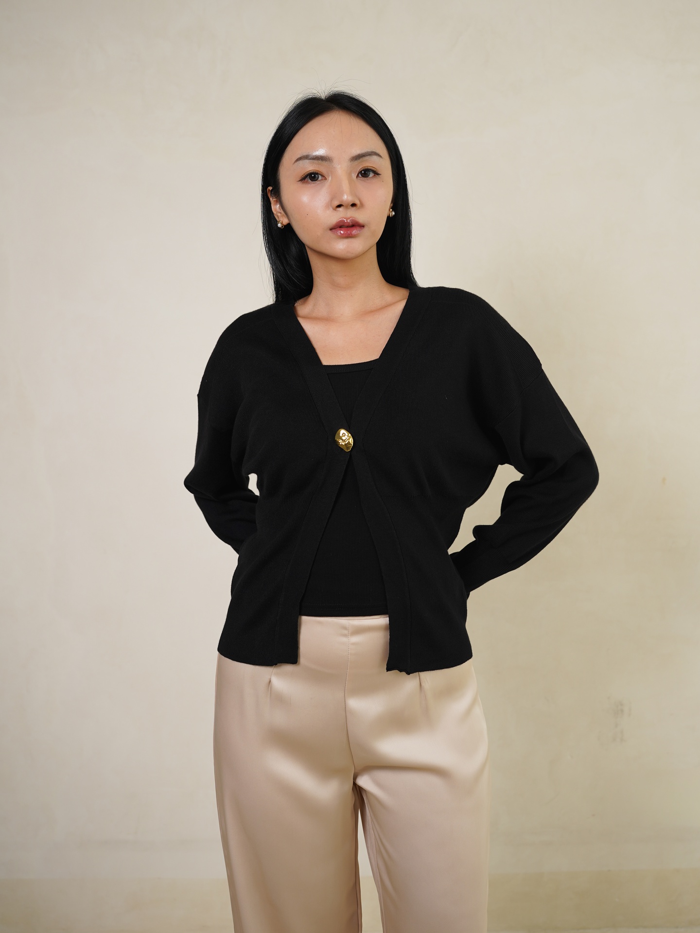 [INS03-0001-BLACK] Brenda Knit Top