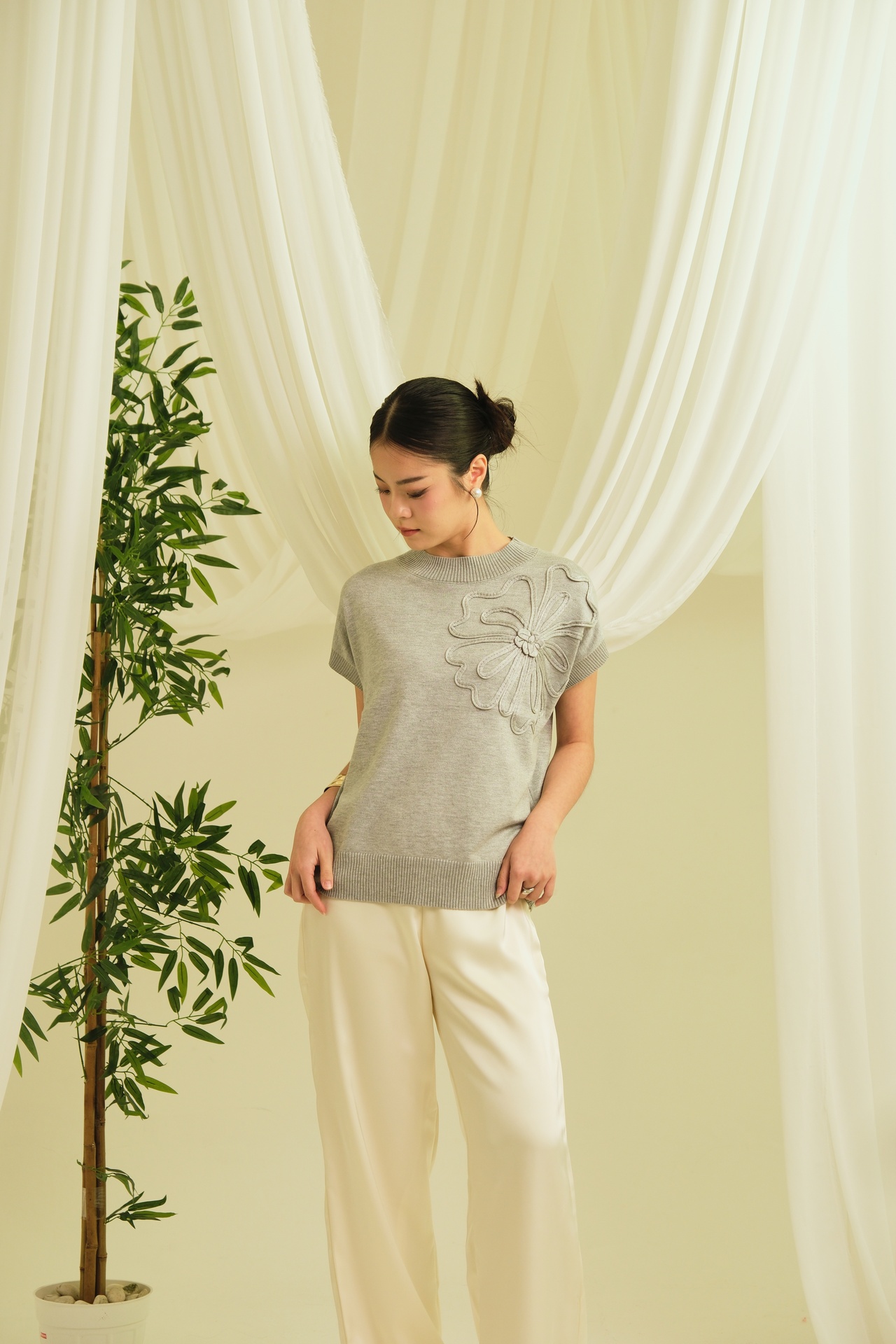 [INS03-0013-BLACK] Paula Knit Top