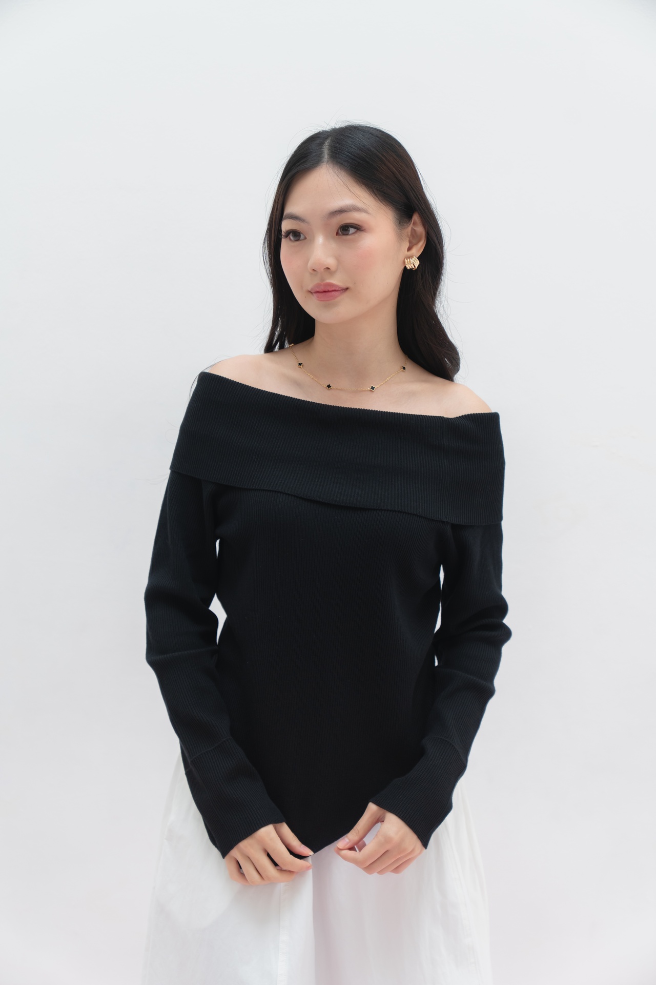 [INS03-0023-BLACK] Grace Shoulder Knit Top