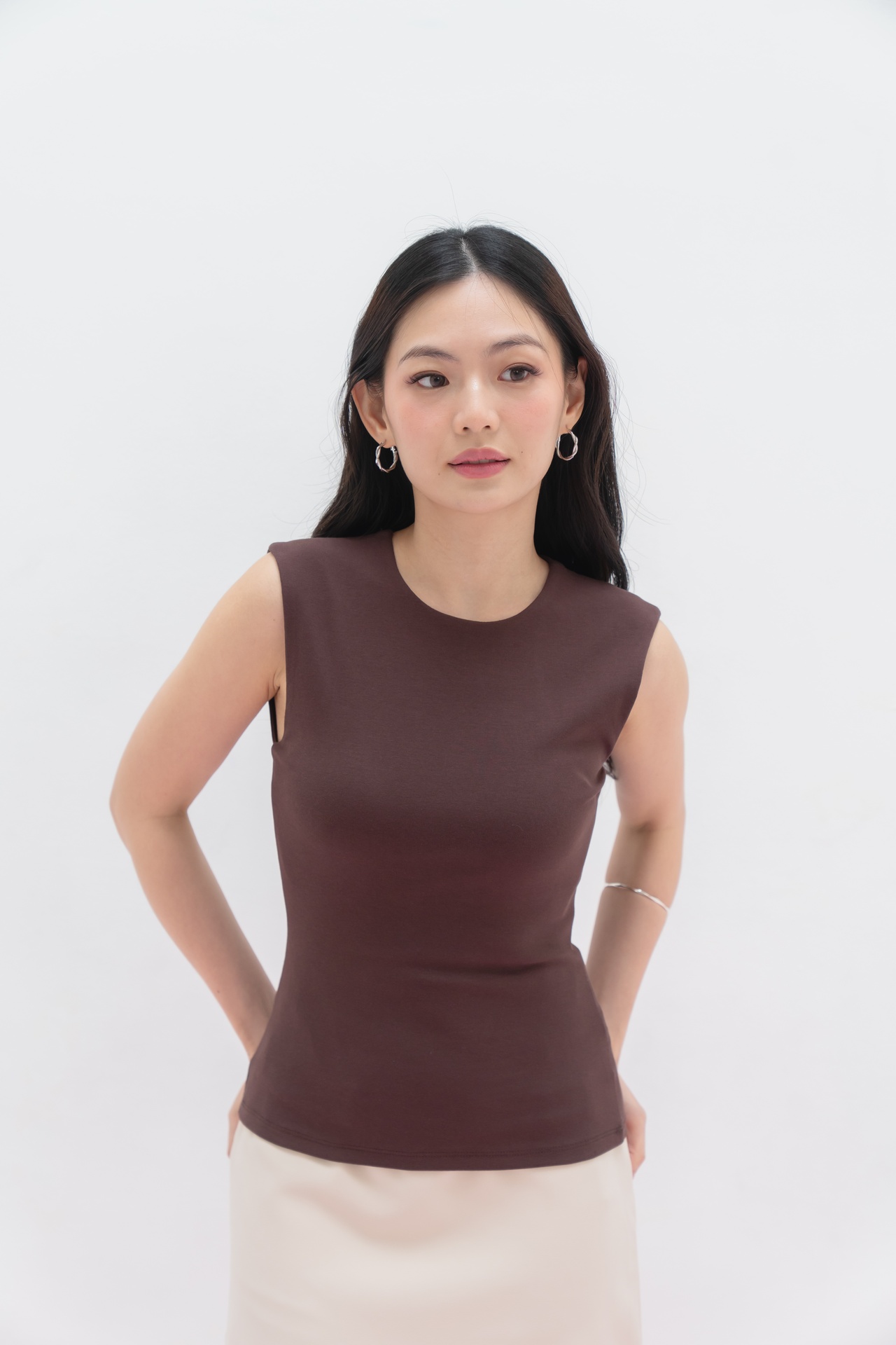 [INS04-0001-BLACK] Hazel Top